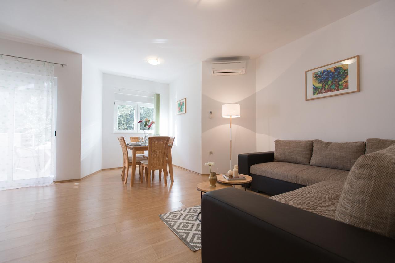 Maiv Residence - Family & Designer Suites Rogoznica  Eksteriør billede