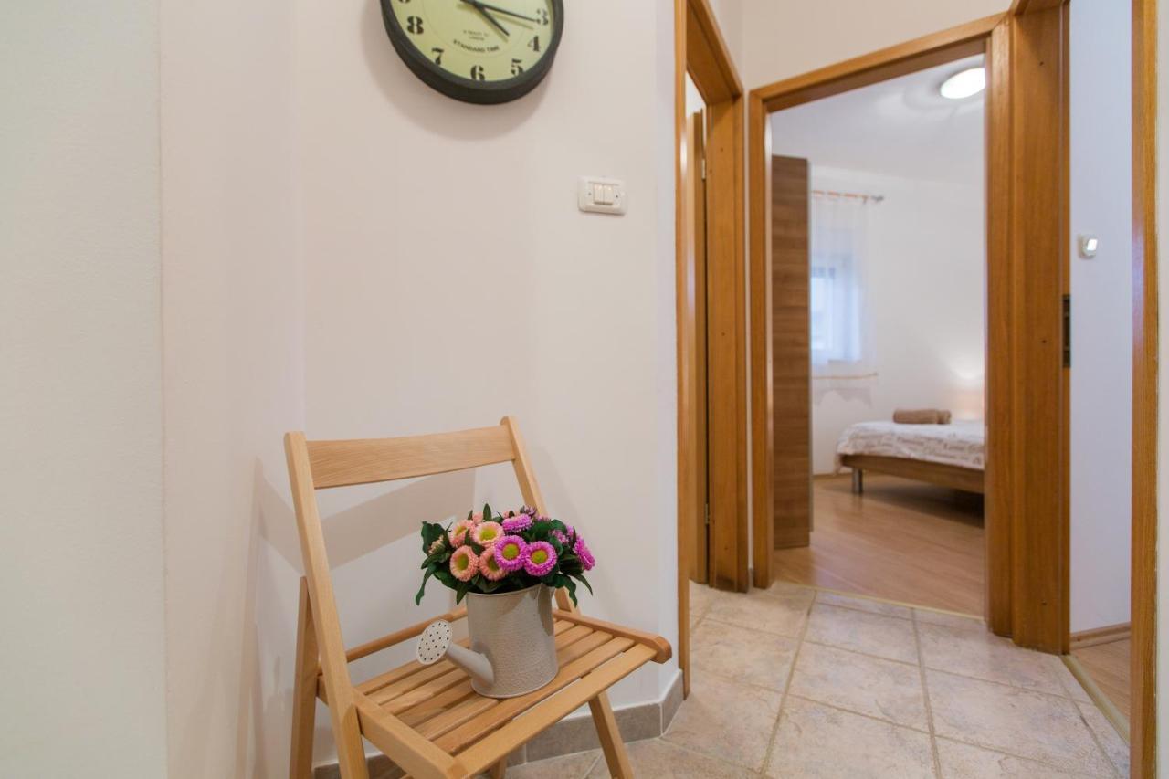 Maiv Residence - Family & Designer Suites Rogoznica  Værelse billede