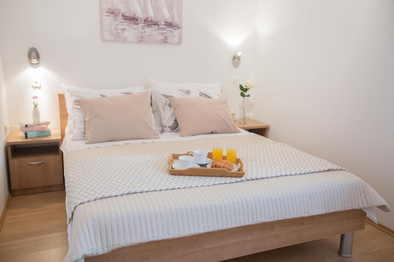 Maiv Residence - Family & Designer Suites Rogoznica  Værelse billede